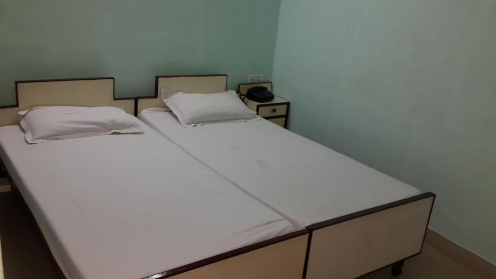 Hotel Pawan Agra  Room photo